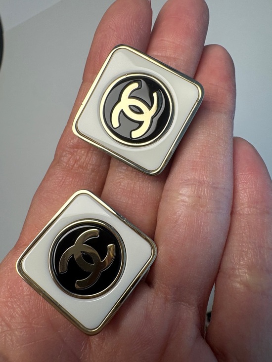 CHANEL Jewelry - CHANEL Gold-Tone Black & White CC Square EARRINGS- 100% AUTHENTIC